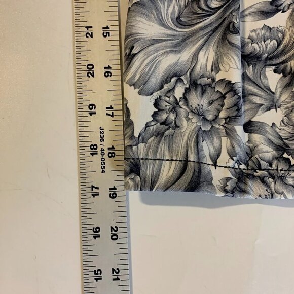 Lululemon Womens Train Times 19" Light Garden White Blk/Blk Yoga Leggings SZ 4 - Picture 12 of 12